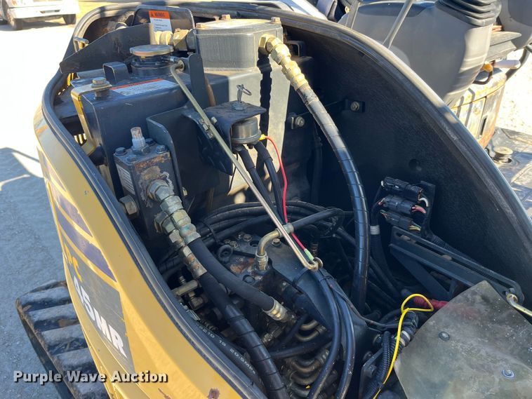 image for item MW9473 2003 Komatsu PC45MR-1F  mini excavator