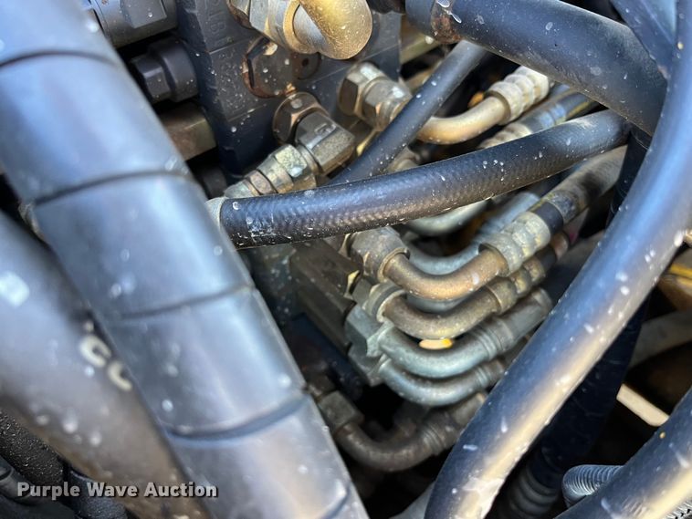 image for item MW9473 2003 Komatsu PC45MR-1F  mini excavator