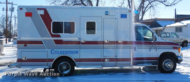 image for item DF8310 1996 Ford E350  ambulance