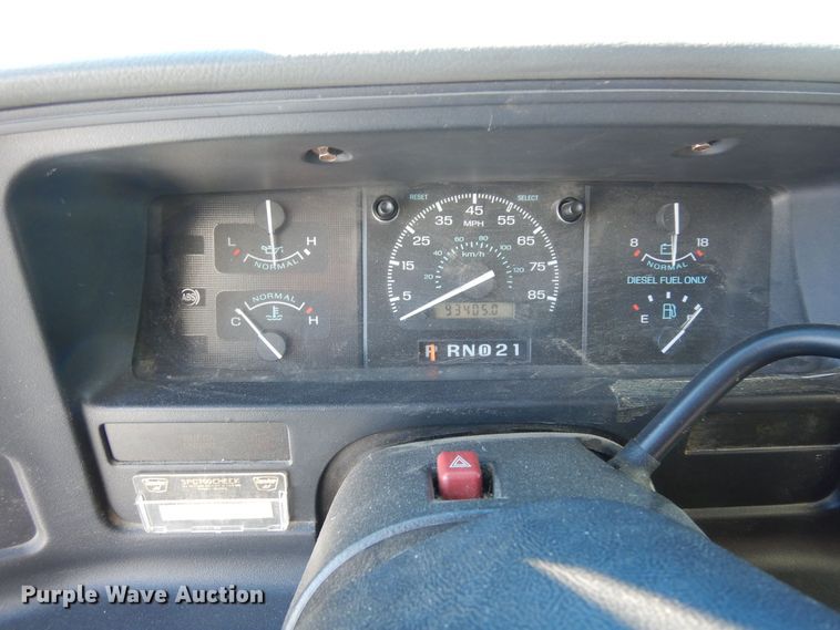 image for item DF8310 1996 Ford E350  ambulance