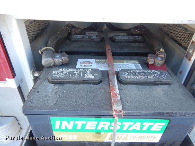 image for item DF8310 1996 Ford E350  ambulance