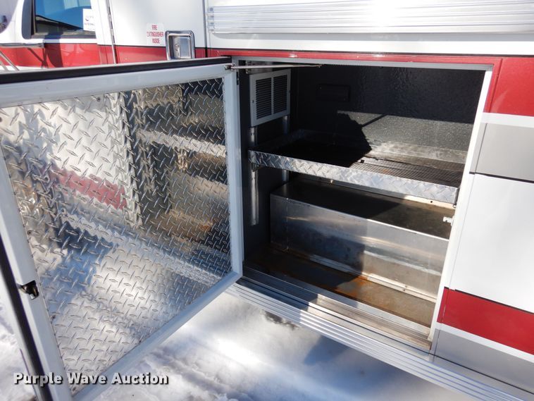 image for item DF8310 1996 Ford E350  ambulance