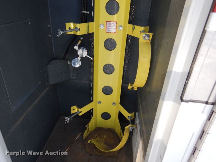 image for item DF8310 1996 Ford E350  ambulance