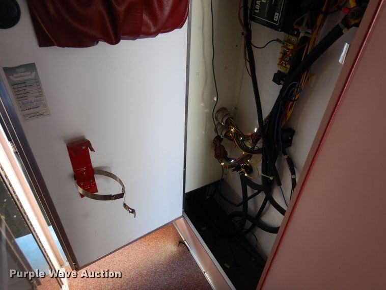 image for item DF8310 1996 Ford E350  ambulance