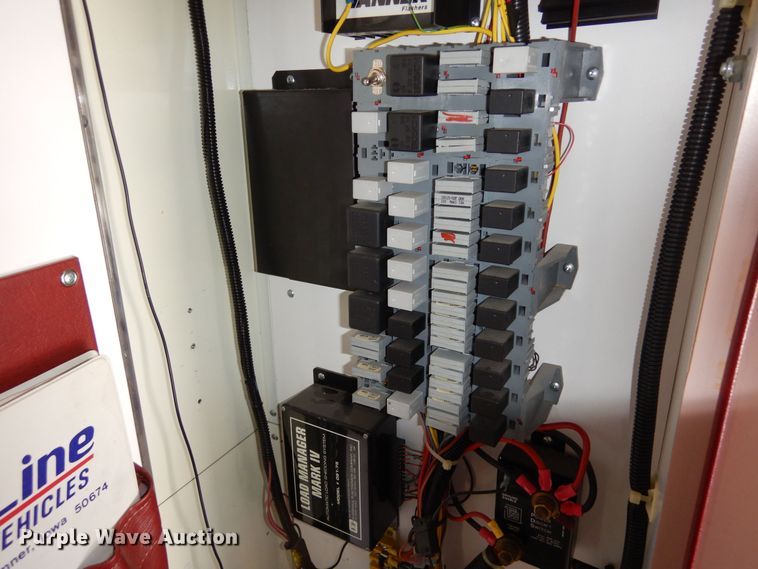 image for item DF8310 1996 Ford E350  ambulance