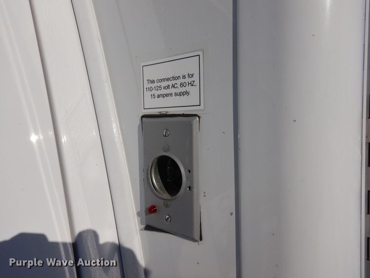 image for item DF8310 1996 Ford E350  ambulance