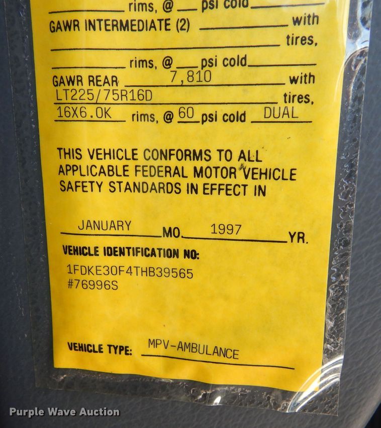 image for item DF8310 1996 Ford E350  ambulance