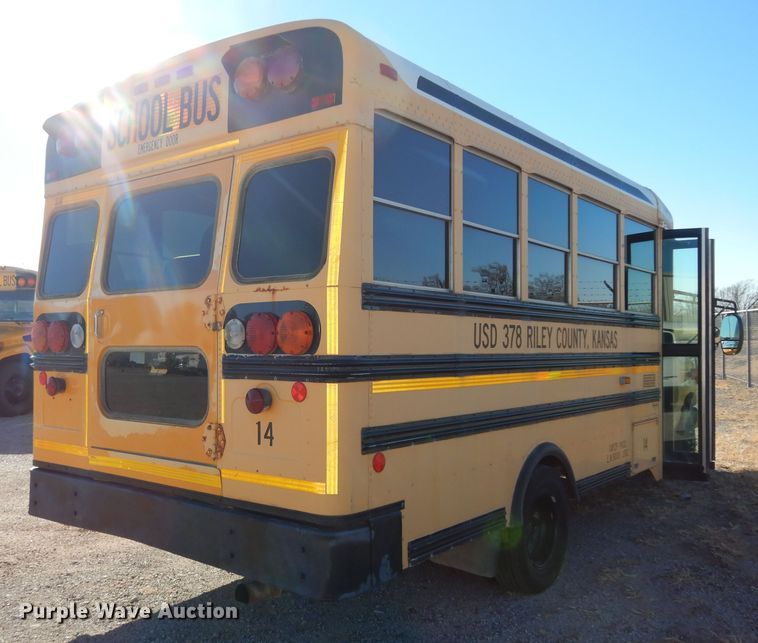 image for item DI6871 2005 Ford E450 Super Duty  school bus