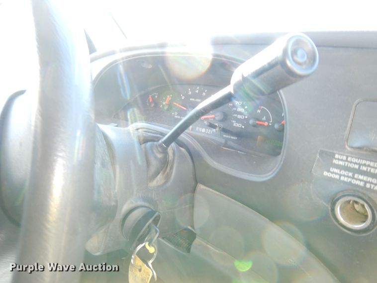 image for item DI6871 2005 Ford E450 Super Duty  school bus