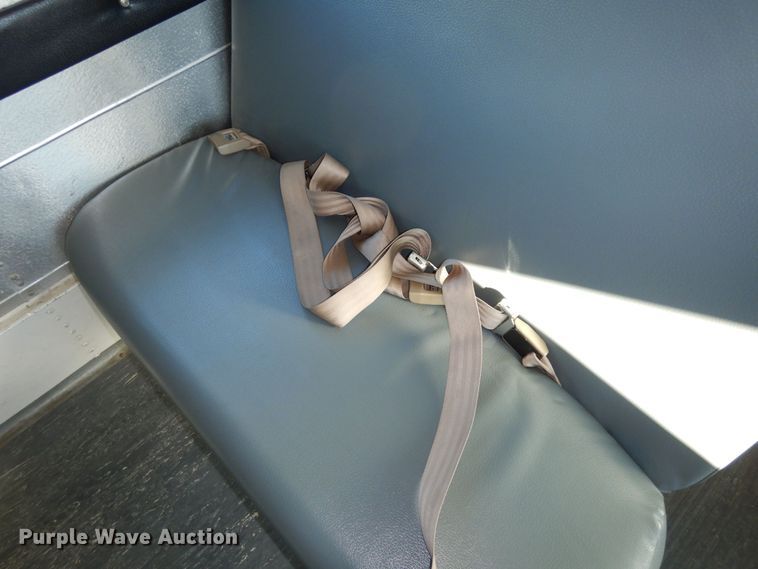 image for item DI6871 2005 Ford E450 Super Duty  school bus