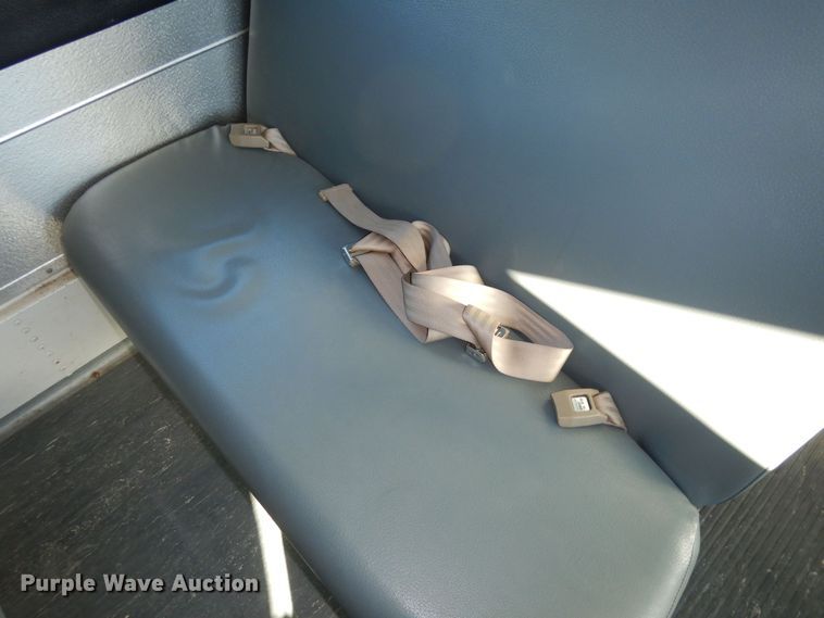 image for item DI6871 2005 Ford E450 Super Duty  school bus