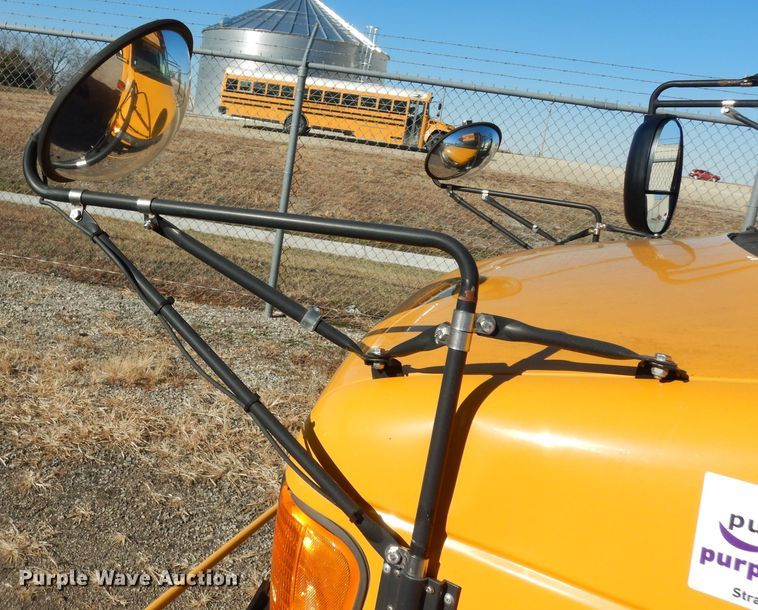 image for item DI6871 2005 Ford E450 Super Duty  school bus