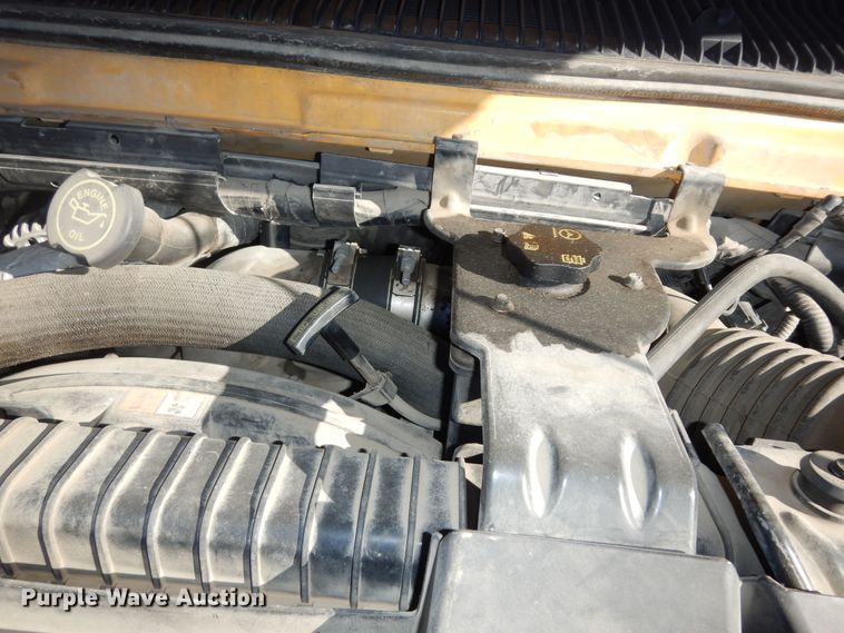 image for item DI6871 2005 Ford E450 Super Duty  school bus