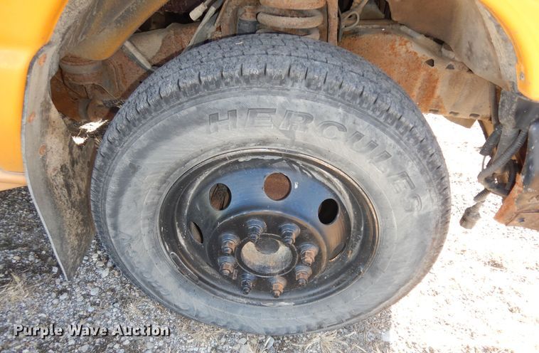 image for item DI6871 2005 Ford E450 Super Duty  school bus