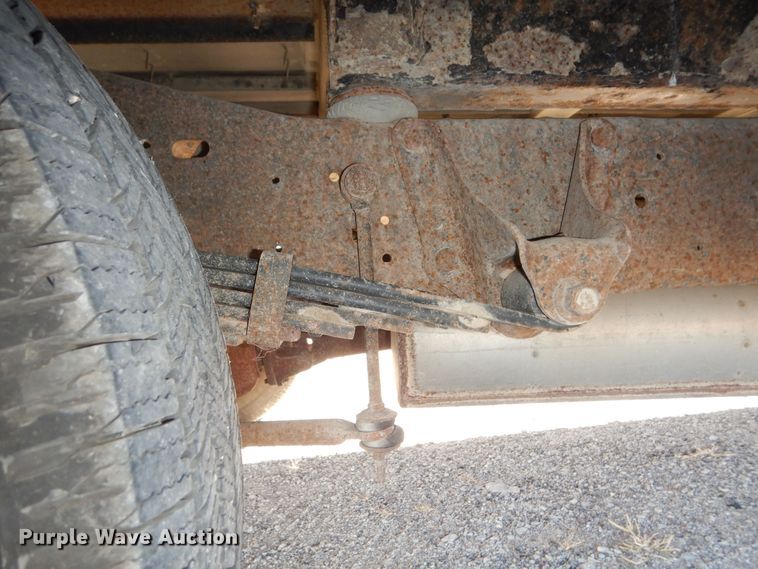 image for item DI6871 2005 Ford E450 Super Duty  school bus