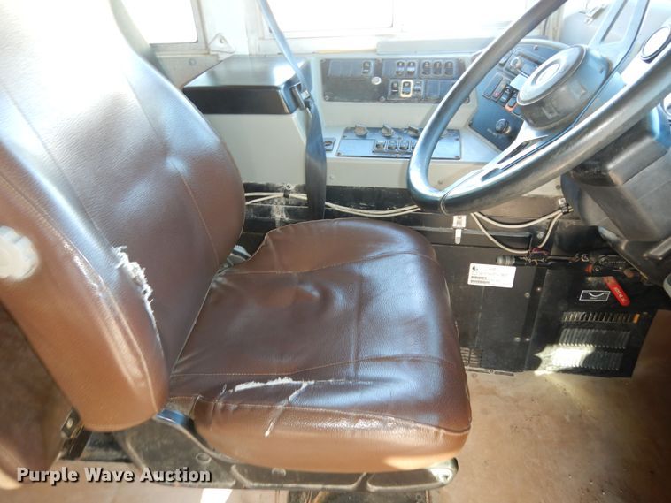 image for item DI6933 2007 Blue Bird Vision  school bus