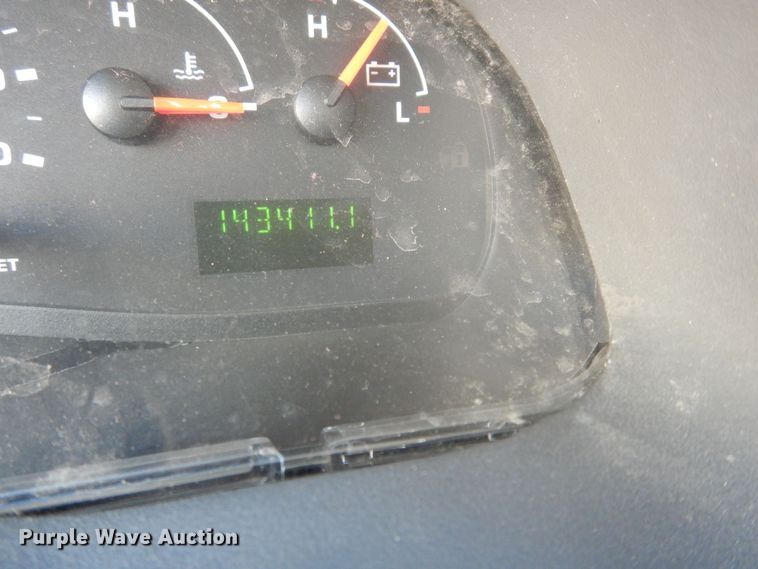 image for item DK7493 2008 Ford E450 Super Duty  ambulance