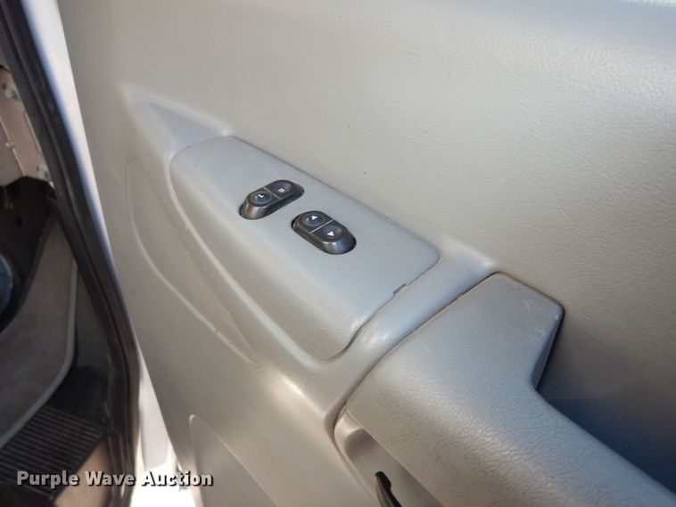 image for item DK7493 2008 Ford E450 Super Duty  ambulance