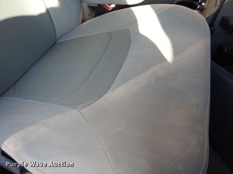 image for item DK7493 2008 Ford E450 Super Duty  ambulance