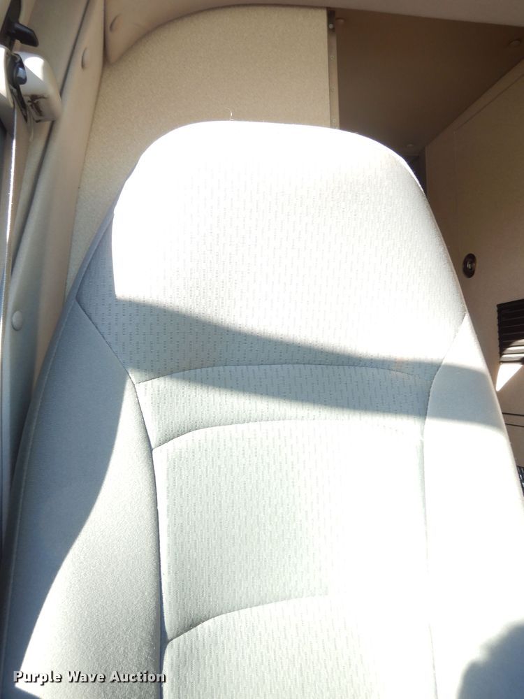 image for item DK7493 2008 Ford E450 Super Duty  ambulance