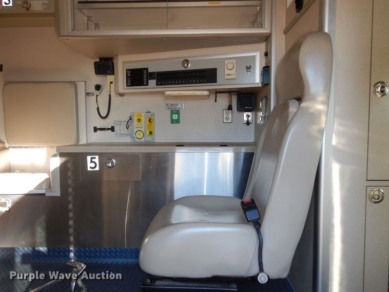 image for item DK7493 2008 Ford E450 Super Duty  ambulance