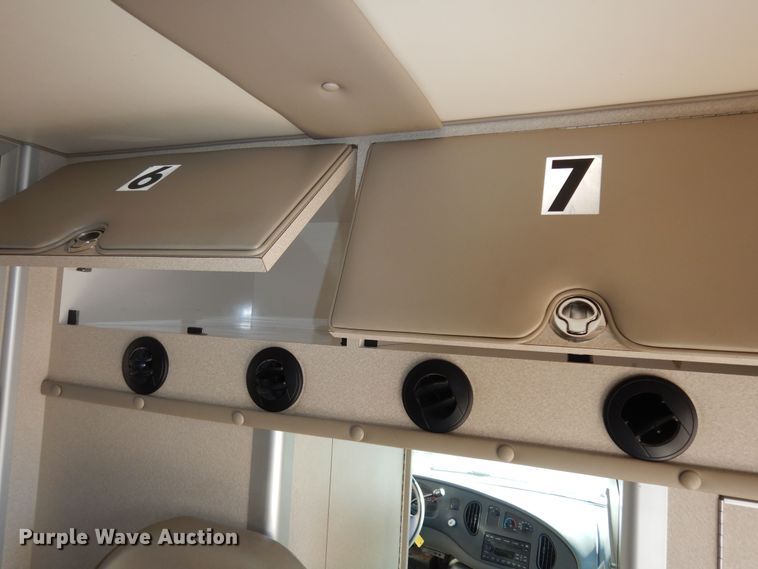 image for item DK7493 2008 Ford E450 Super Duty  ambulance