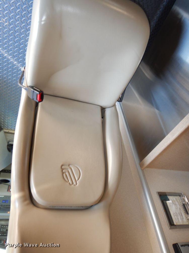 image for item DK7493 2008 Ford E450 Super Duty  ambulance