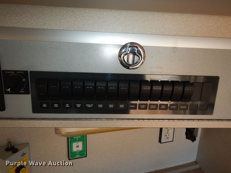 image for item DK7493 2008 Ford E450 Super Duty  ambulance