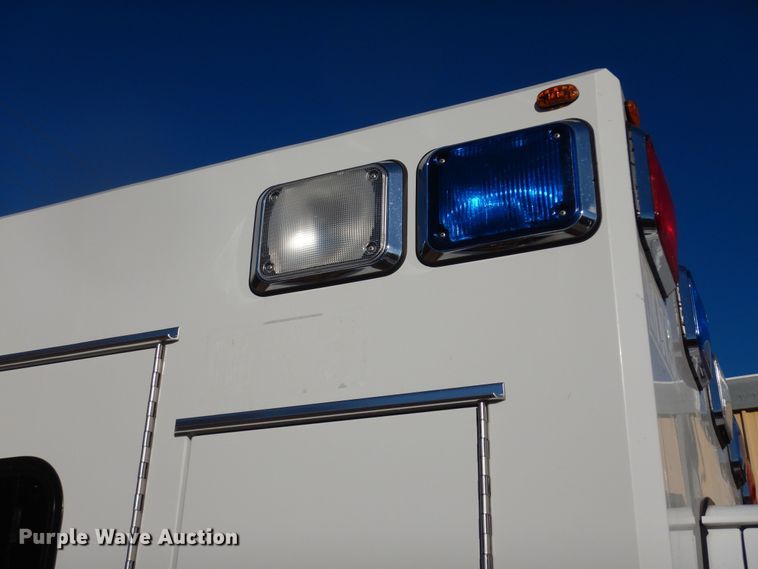 image for item DK7493 2008 Ford E450 Super Duty  ambulance