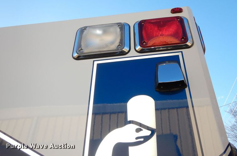 image for item DK7493 2008 Ford E450 Super Duty  ambulance