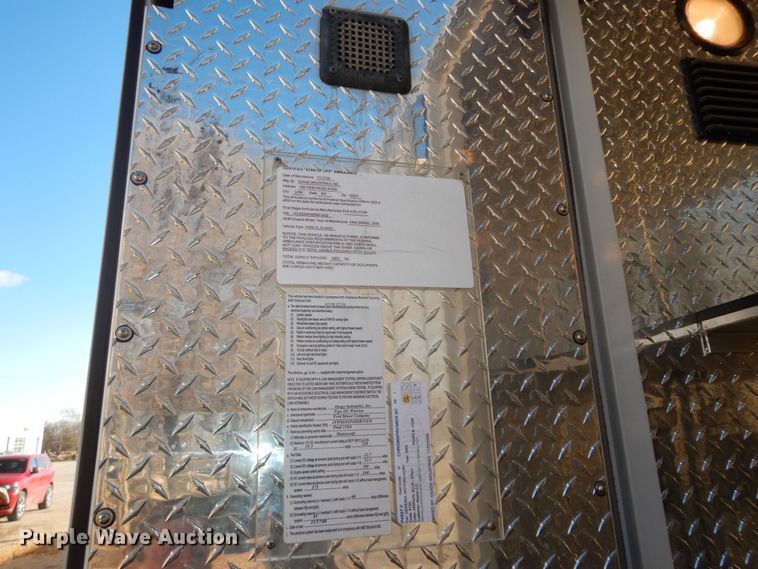 image for item DK7493 2008 Ford E450 Super Duty  ambulance