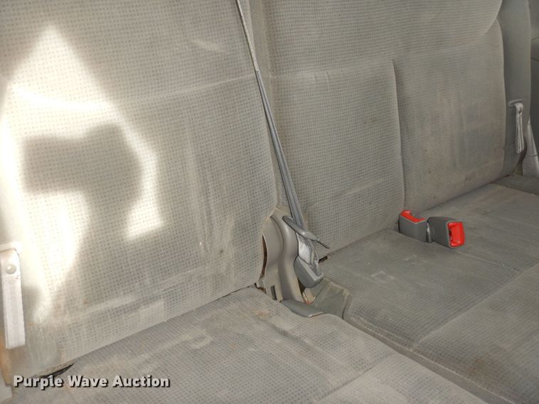 image for item DK7510 2005 Toyota Sienna LE  van