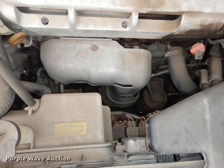 image for item DK7510 2005 Toyota Sienna LE  van