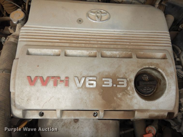 image for item DK7510 2005 Toyota Sienna LE  van