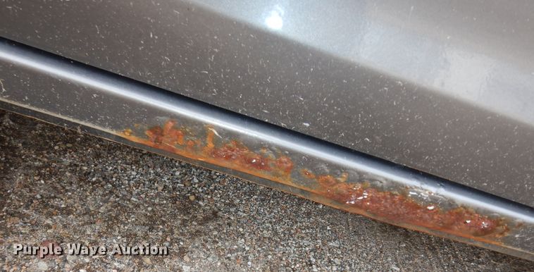 image for item DK7510 2005 Toyota Sienna LE  van