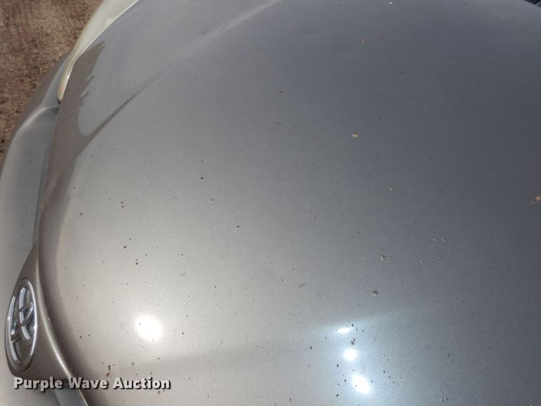 image for item DK7510 2005 Toyota Sienna LE  van