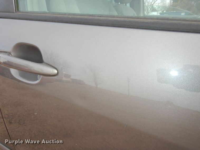 image for item DK7510 2005 Toyota Sienna LE  van