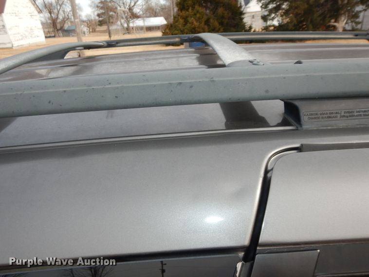 image for item DK7510 2005 Toyota Sienna LE  van