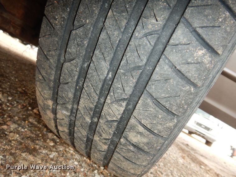 image for item DK7510 2005 Toyota Sienna LE  van