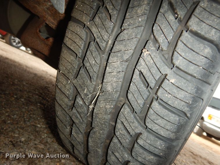 image for item DK7510 2005 Toyota Sienna LE  van