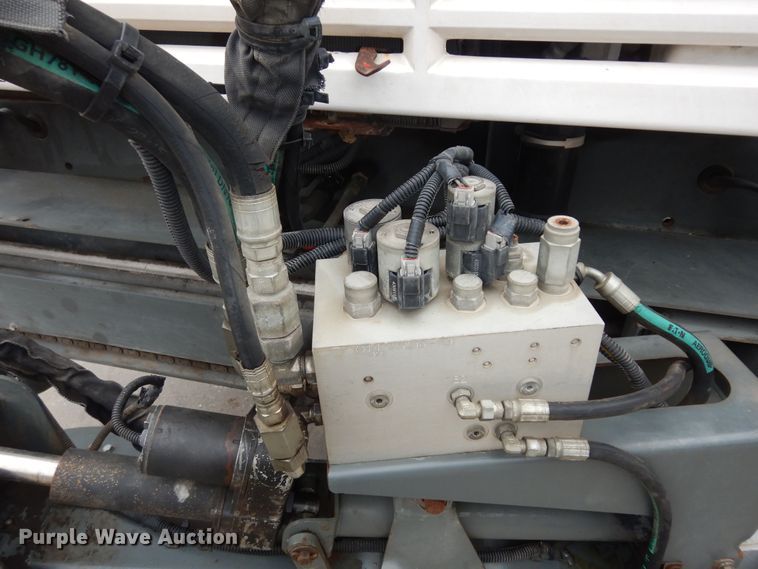 image for item DK7592 2015 Global M3  street sweeper truck