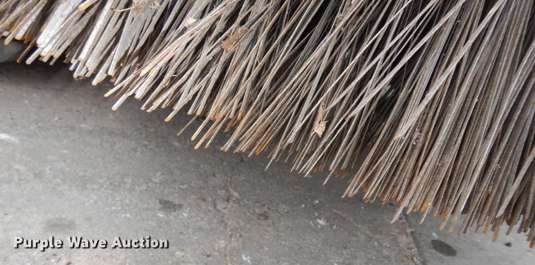 image for item DK7592 2015 Global M3  street sweeper truck