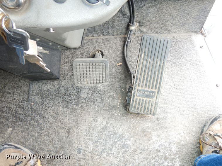 image for item DK7592 2015 Global M3  street sweeper truck