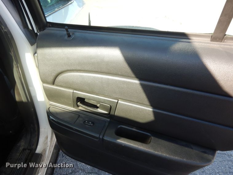 image for item DK7596 2007 Ford Crown Victoria Police Interceptor