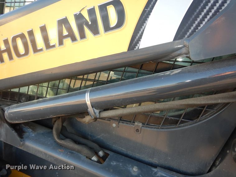 image for item DK7597 2012 New Holland L225  skid steer loader