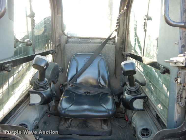 image for item DK7597 2012 New Holland L225  skid steer loader