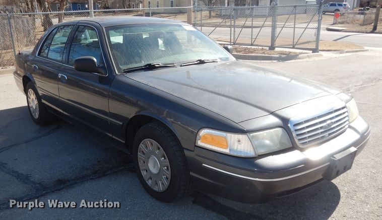 image for item DK7612 2005 Ford Crown Victoria Police Interceptor