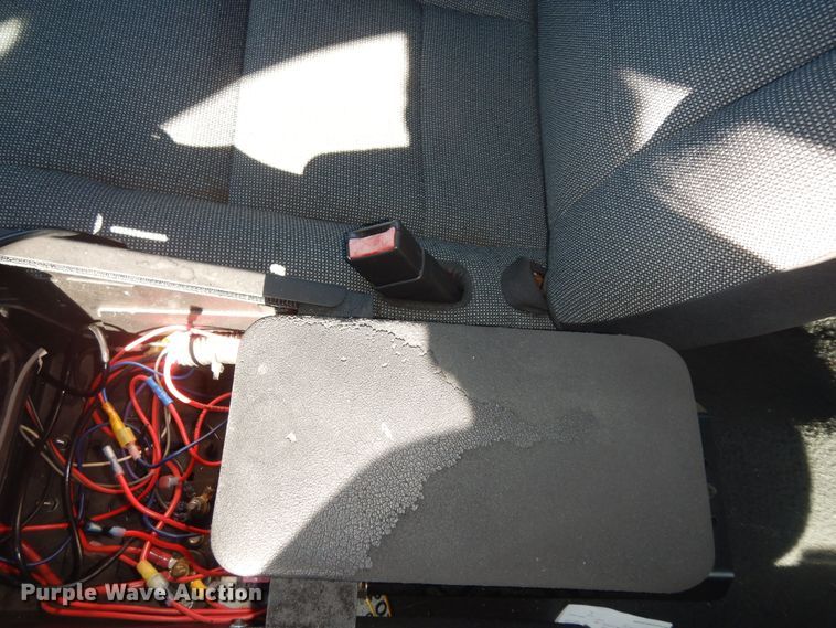 image for item DK7612 2005 Ford Crown Victoria Police Interceptor