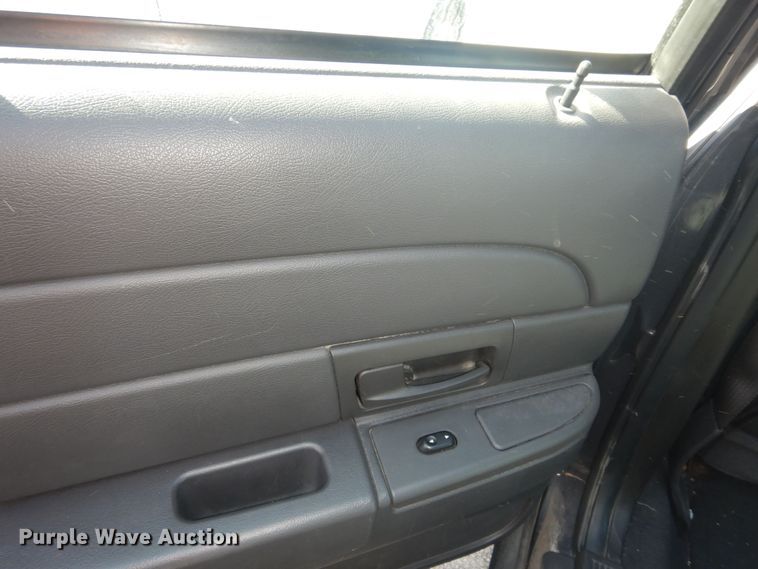 image for item DK7612 2005 Ford Crown Victoria Police Interceptor