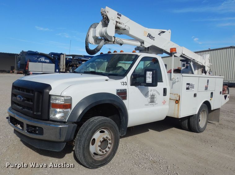 image for item DK7614 2009 Ford F550 Super Duty XL  bucket truck